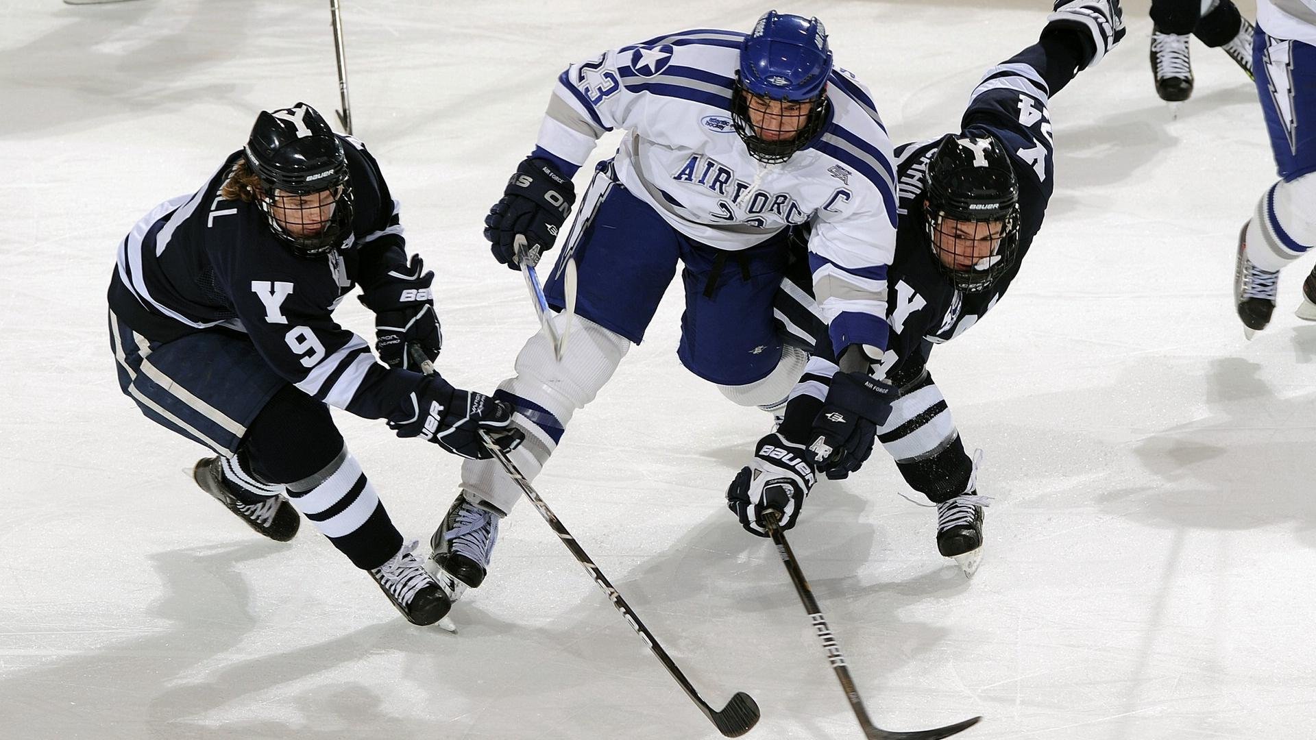 从被低估到掌控全场,当布伦森用一记记冷血进球击碎深圳队的夜晚