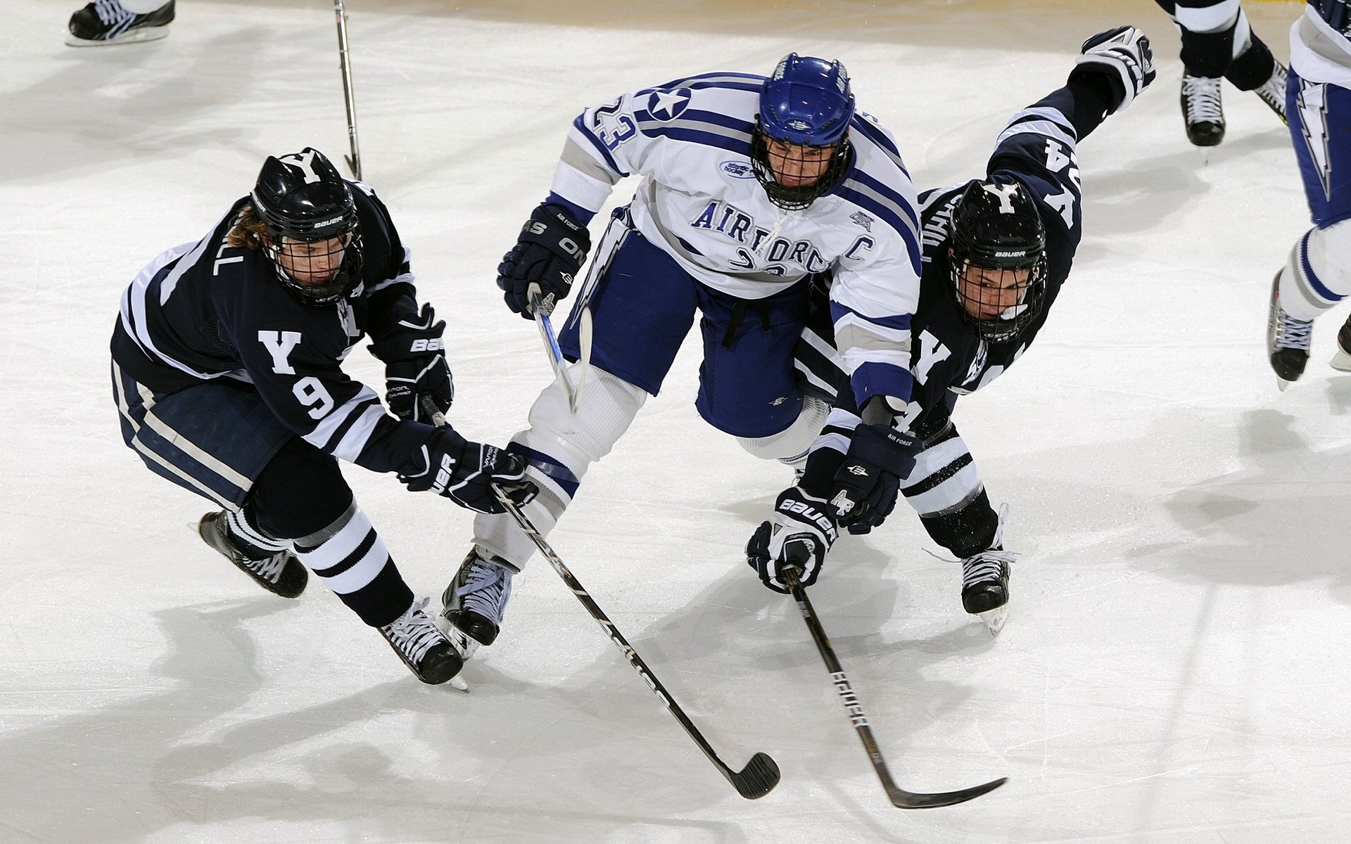 欧冠决赛惊现篮球血案？山西队跨项火力全开，热火防线惨遭降维打击