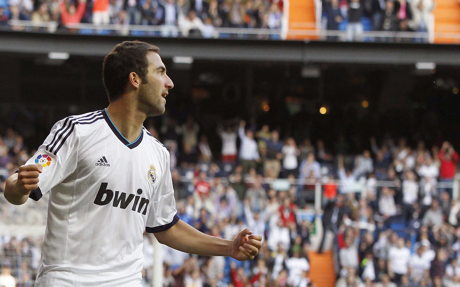 当皇家社会碾压瑞士军团，NBA赛场阿尔瓦雷斯正上演接管美学，体育的统治力从无边界